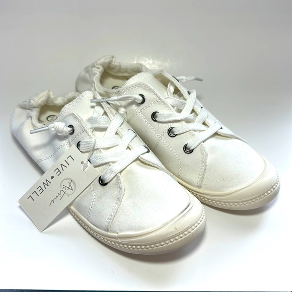 Active Live Well Shoes - Active Live Well Womens White‎ Canvas Slip On Scrunch Heel Sneakers Size 10 NEW